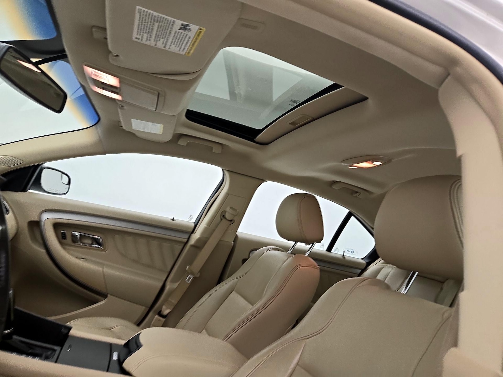 Sunroof(s) & Overhead Airbags