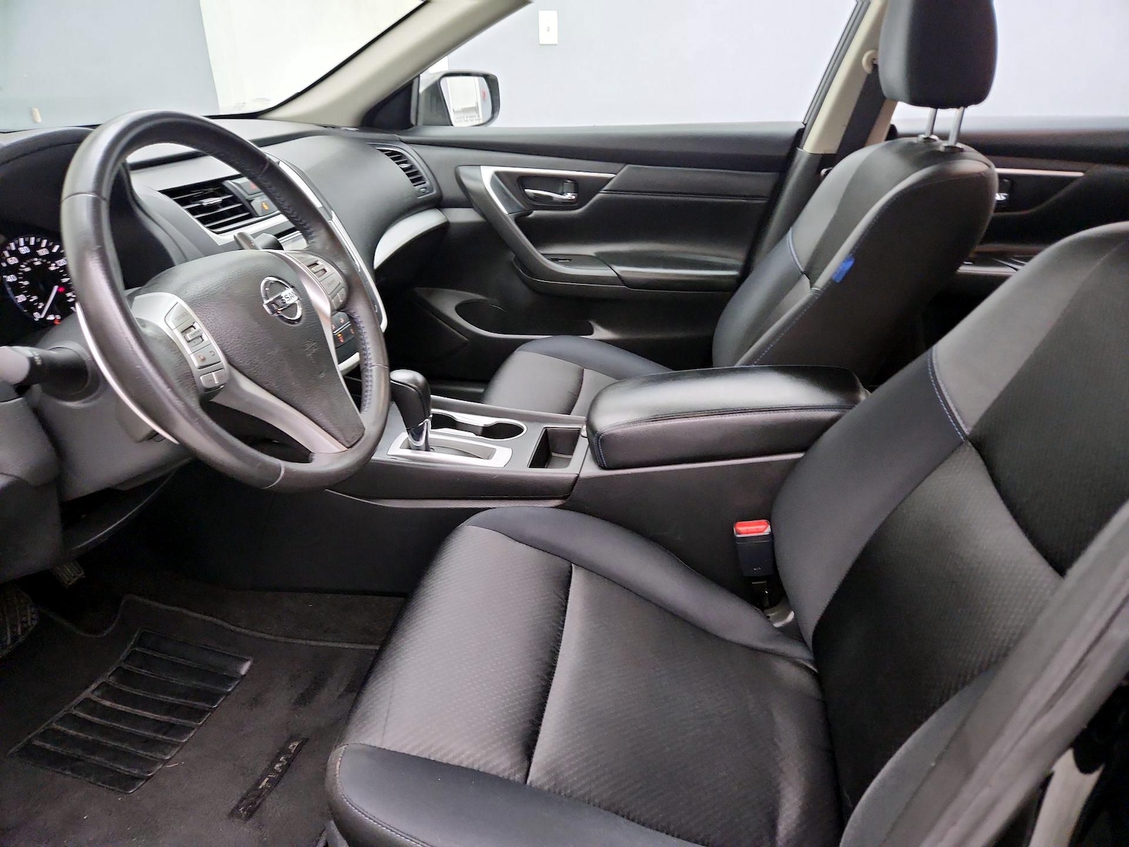Power Seat(s) & Side Airbags