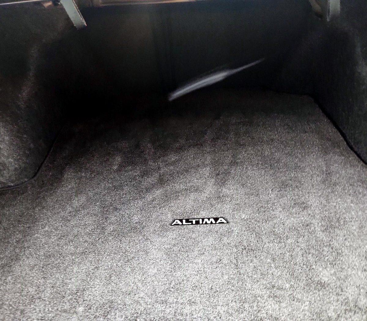 Trunk/Cargo (Seats Up)
