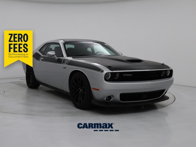 Silver 2023 Dodge Challenger Coupe Rear-Wheel Drive Automatic