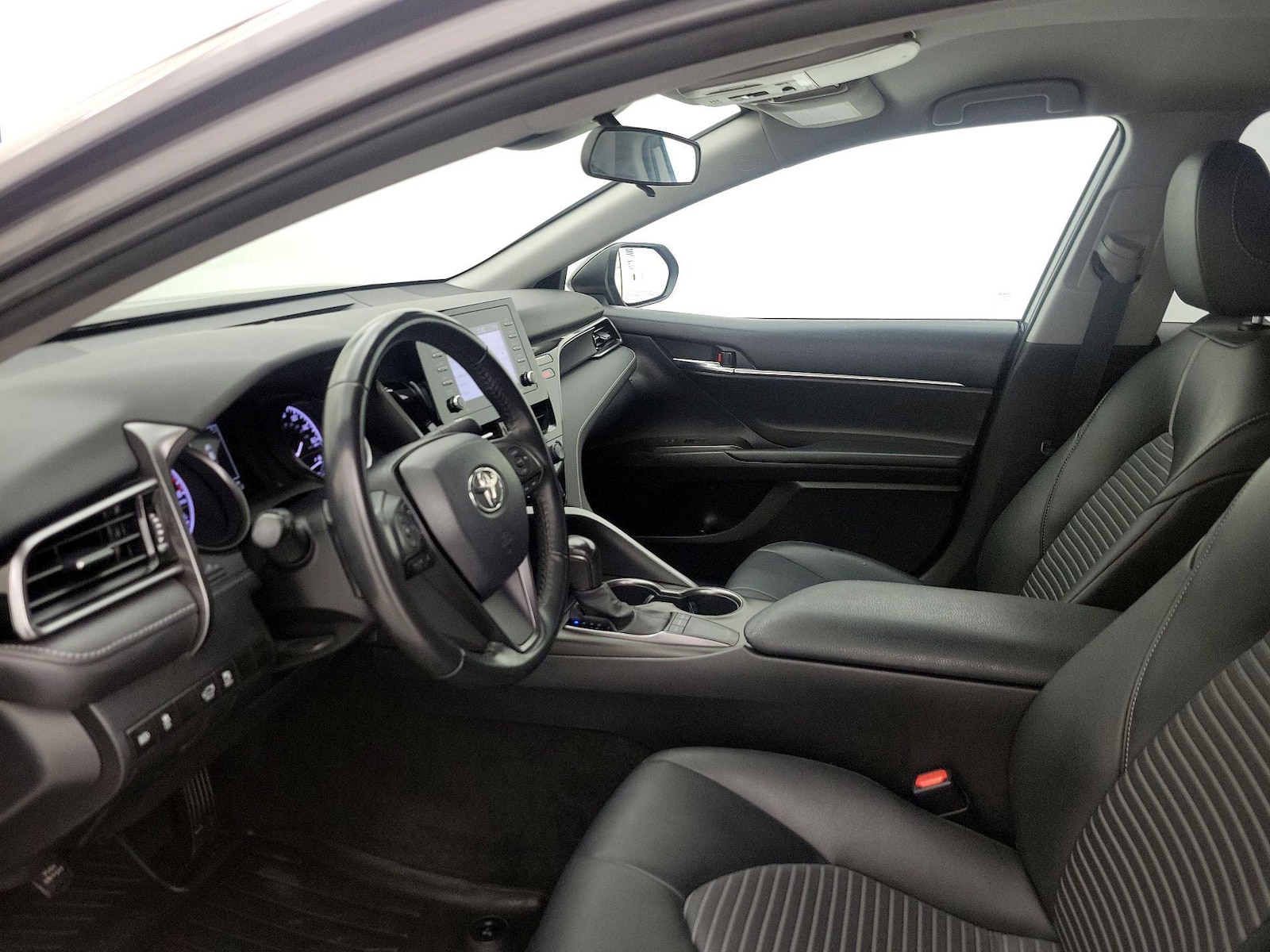 Power Seat(s) & Side Airbags
