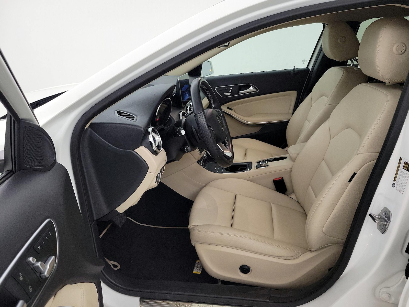 Power Seat(s) & Side Airbags