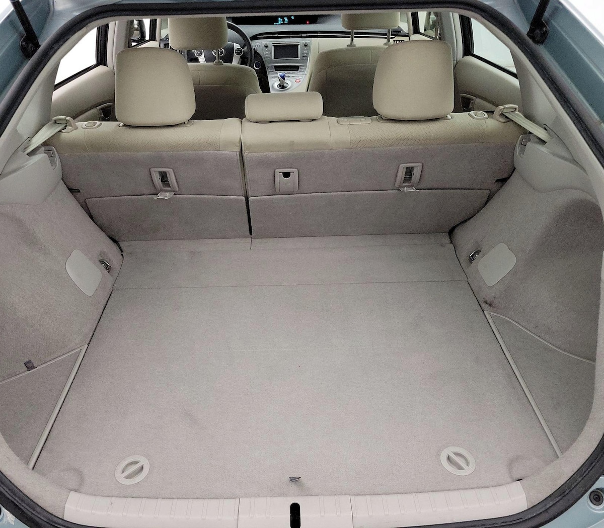 Trunk/Cargo (Seats Up)