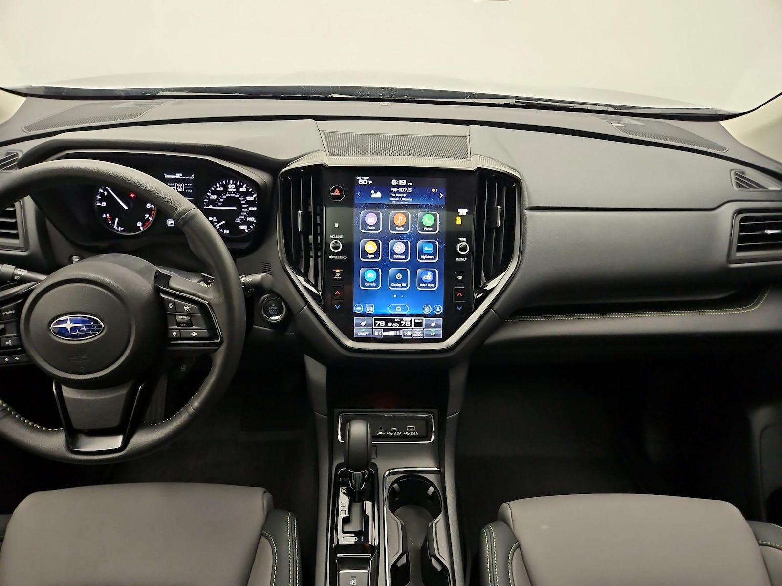 Apple CarPlay® & Android Auto™
