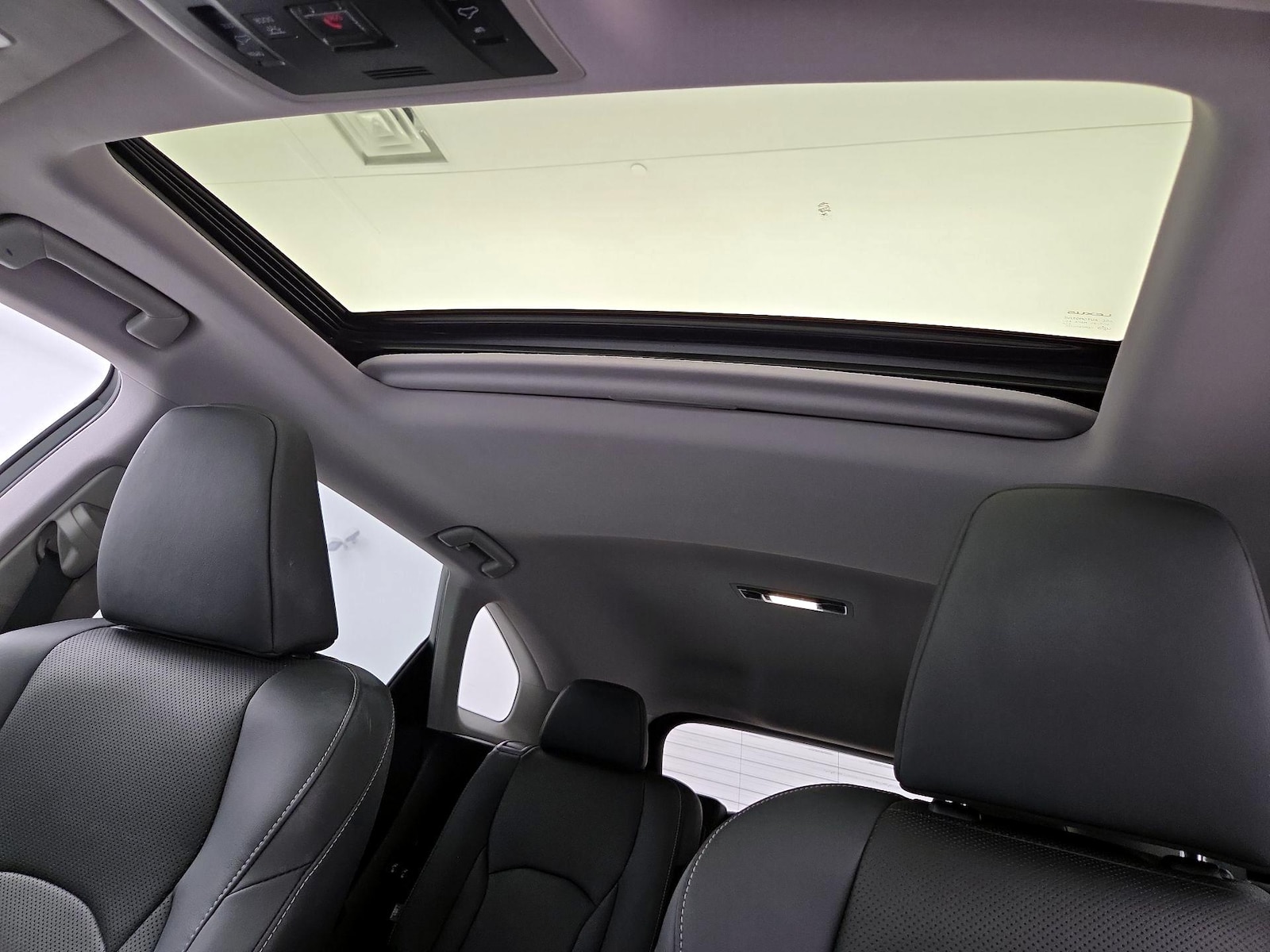 Sunroof(s) & Overhead Airbags