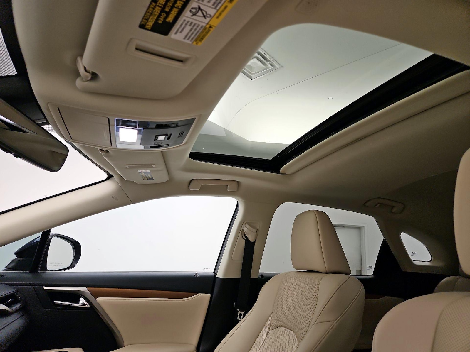 Sunroof(s) & Overhead Airbags