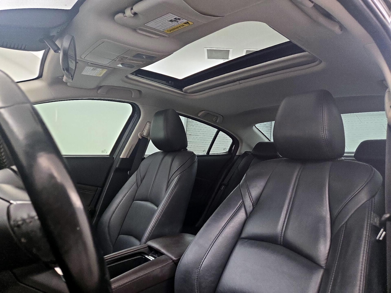 Sunroof(s) & Overhead Airbags
