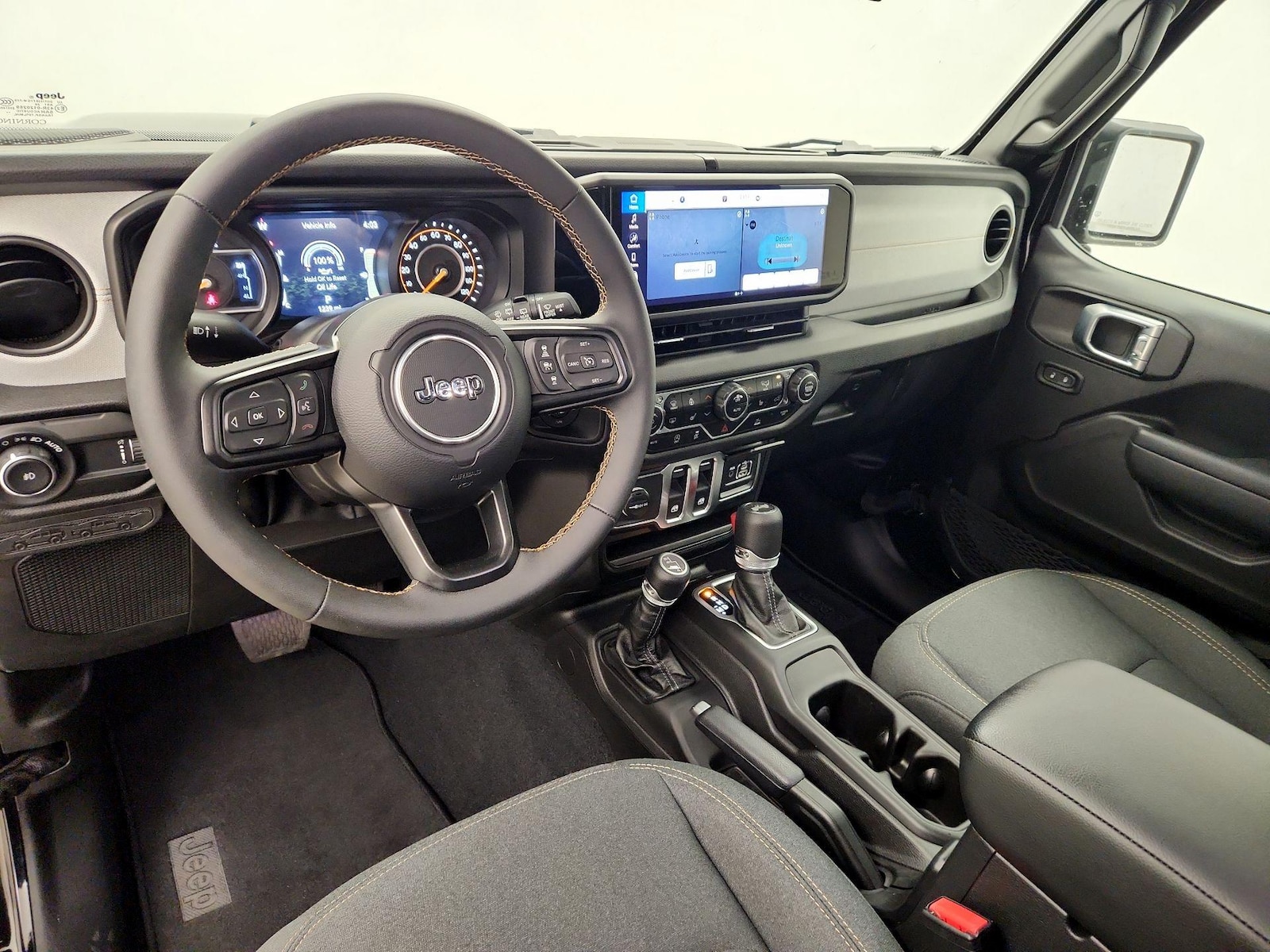 Apple CarPlay® & Android Auto™