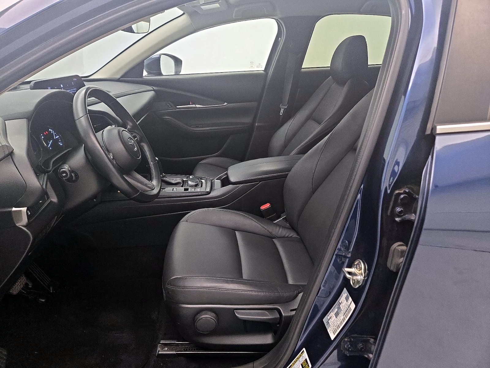 Side Airbags & Leatherette Seats