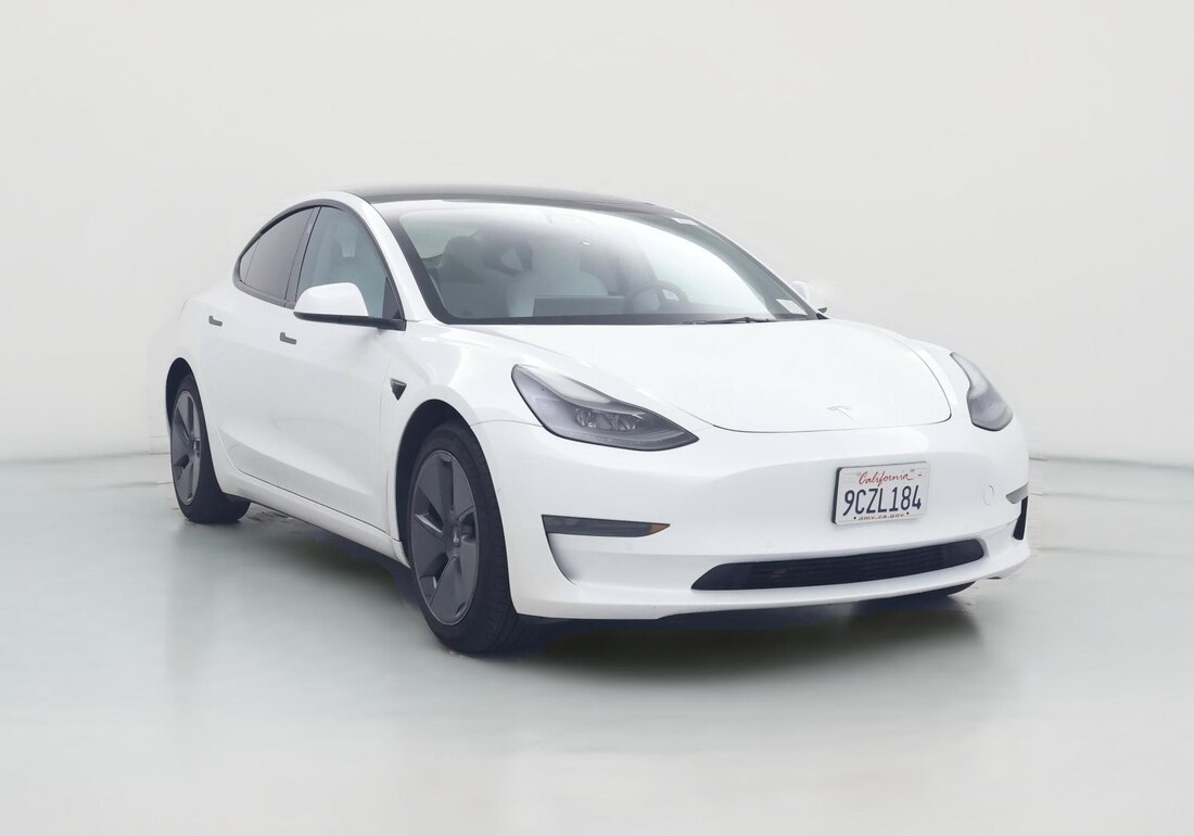 2022 Tesla Model 3 Rear-Wheel Drive in White — CarMax photo