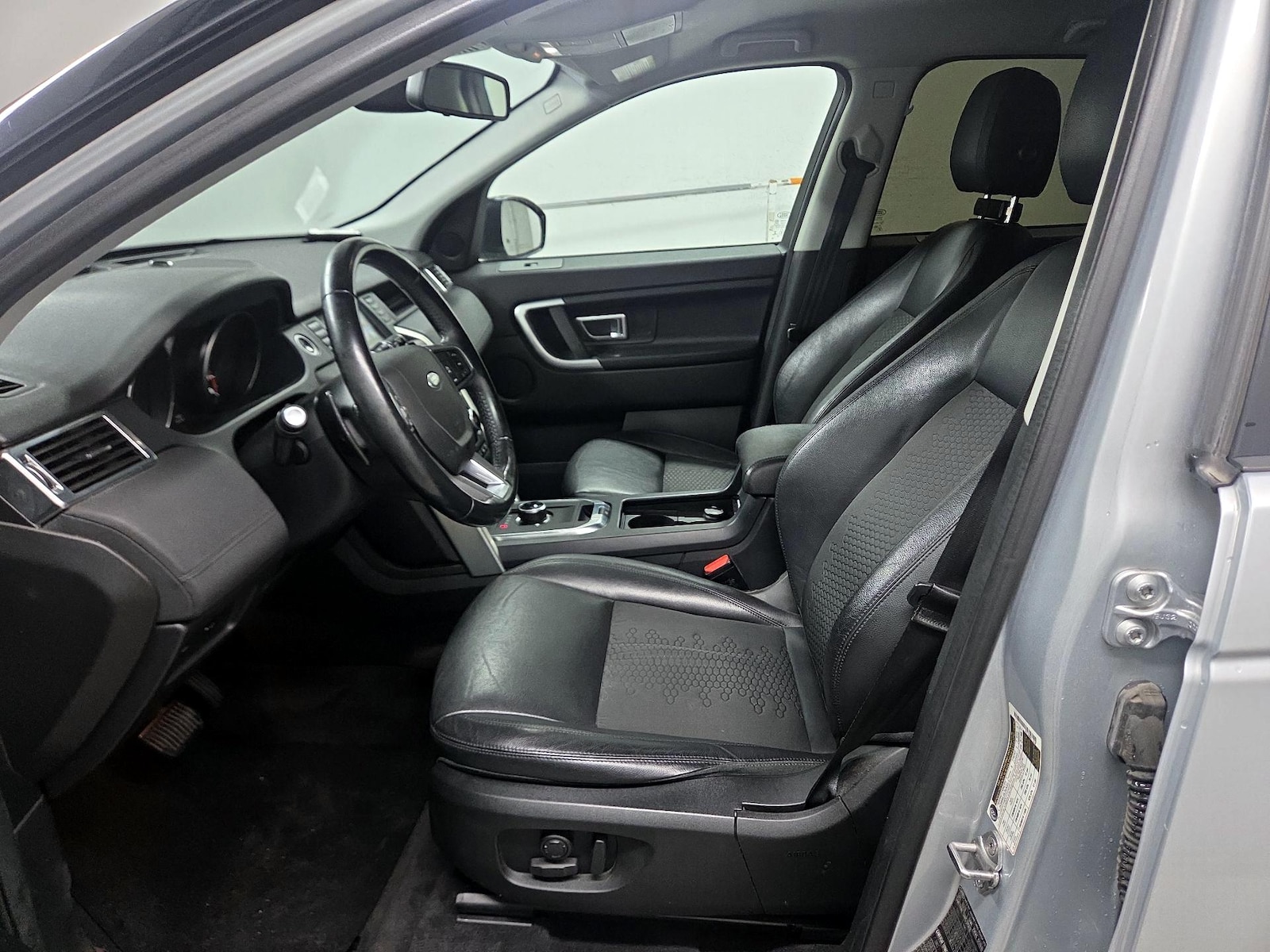 Power Seat(s) & Leather Seats