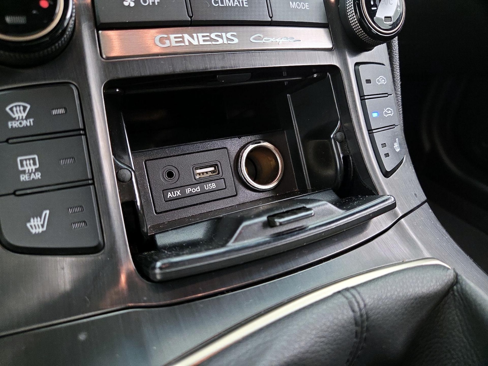 2015 Hyundai Genesis Coupe Ultimate - Photo 18