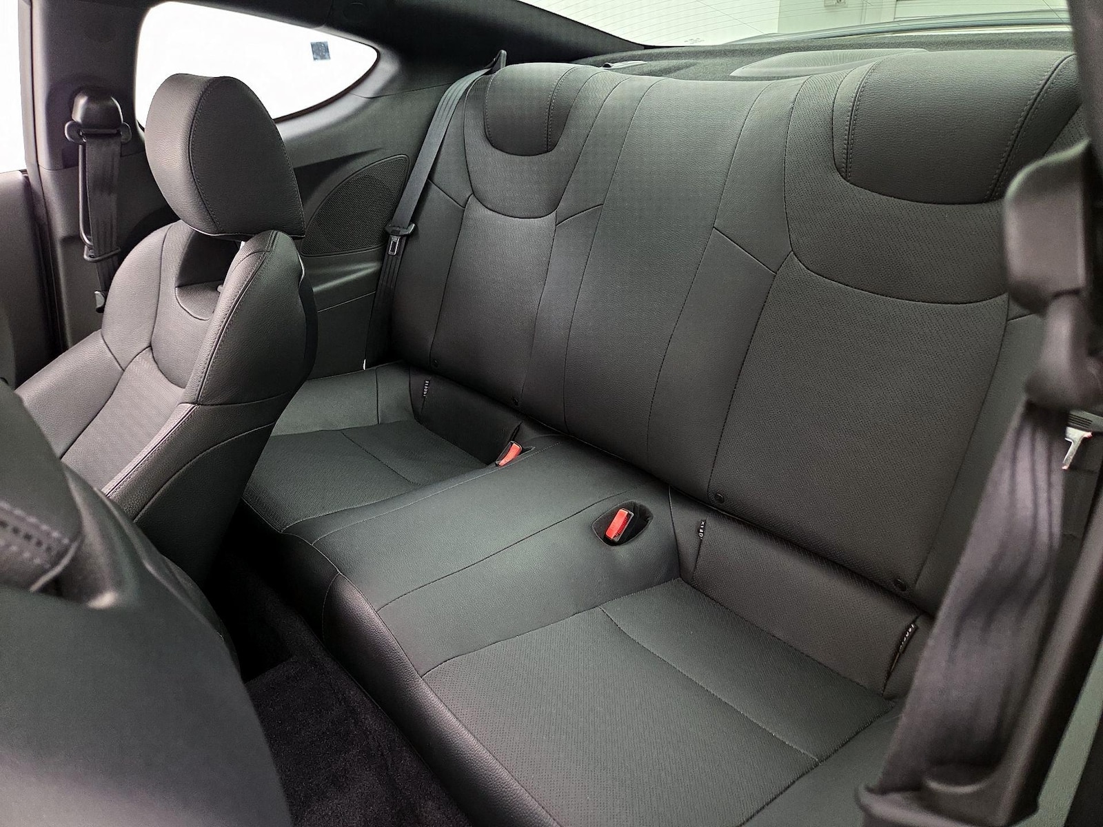 2015 Hyundai Genesis Coupe Ultimate - Photo 20