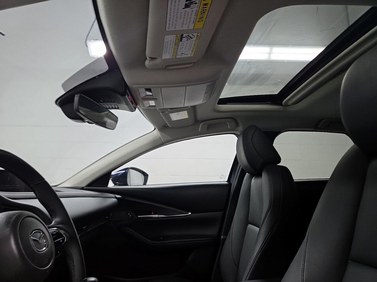 Sunroof(s) & Overhead Airbags