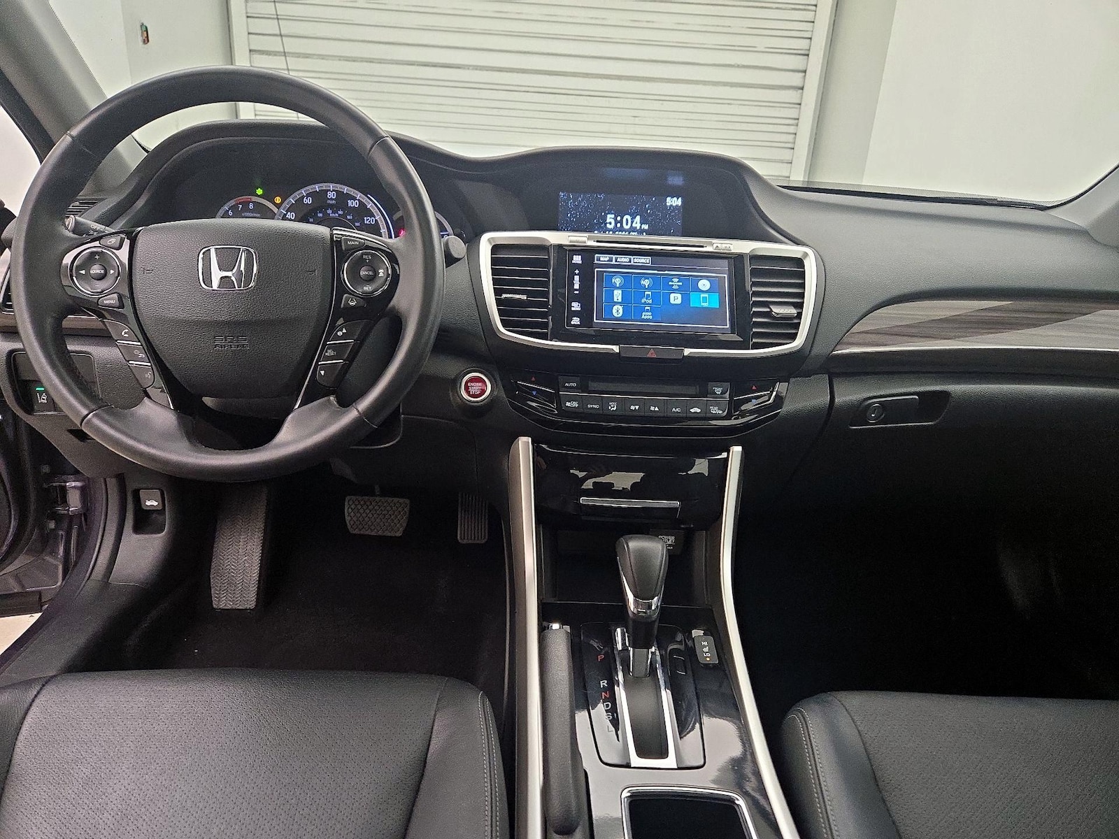 Apple CarPlay® & Android Auto™