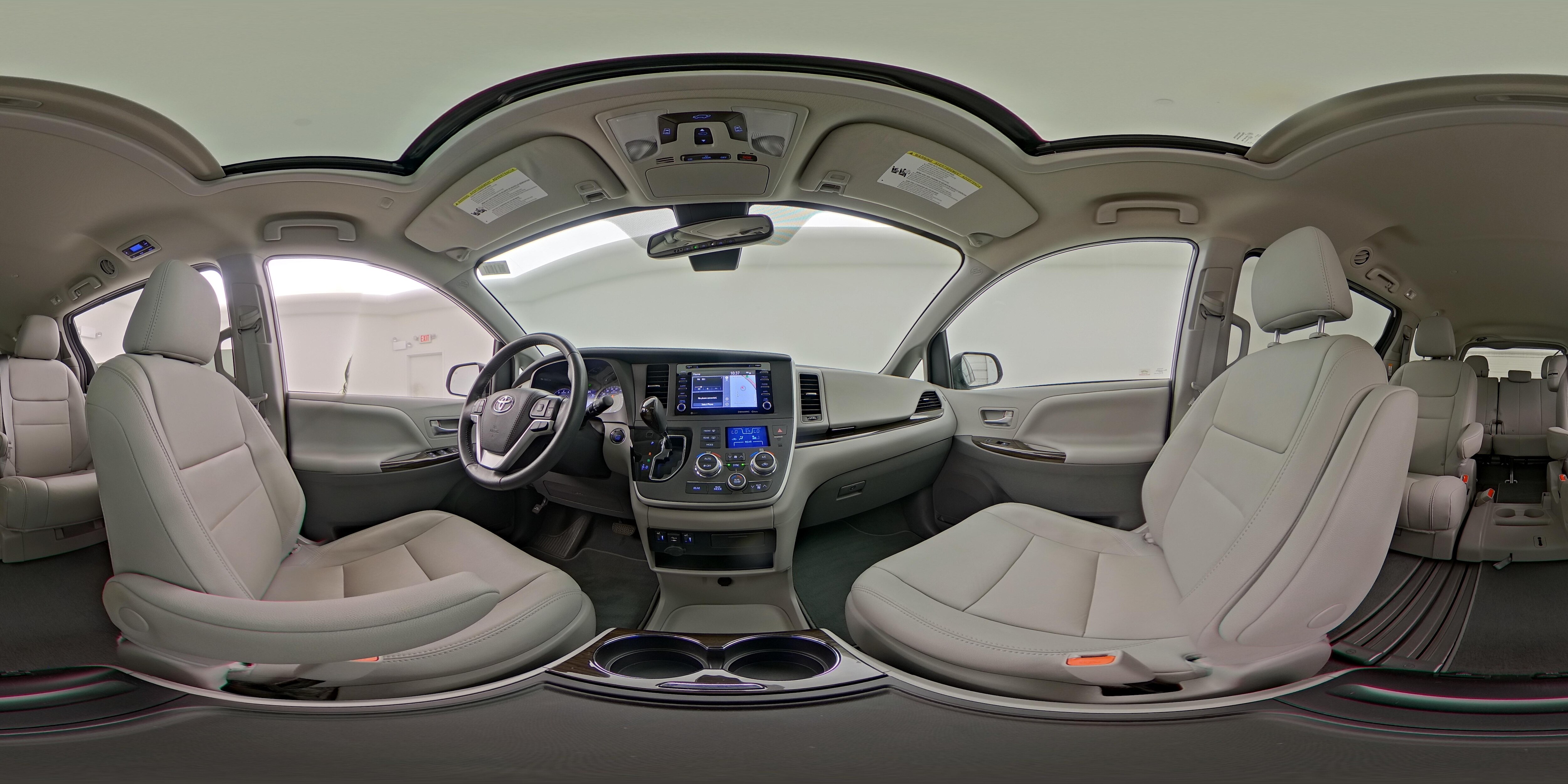2020 Toyota Sienna XLE - Photo 27