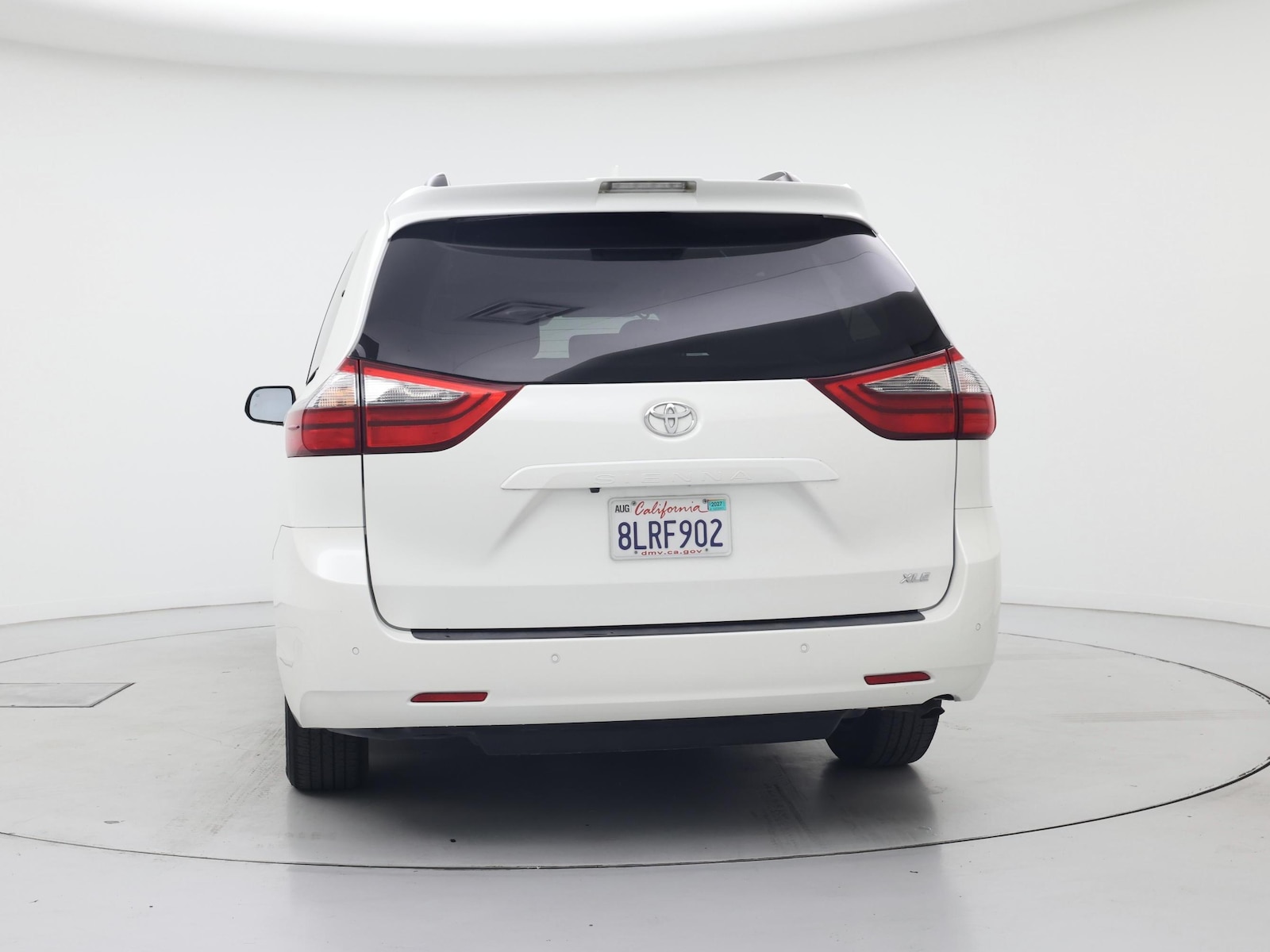 2020 Toyota Sienna XLE - Photo 7