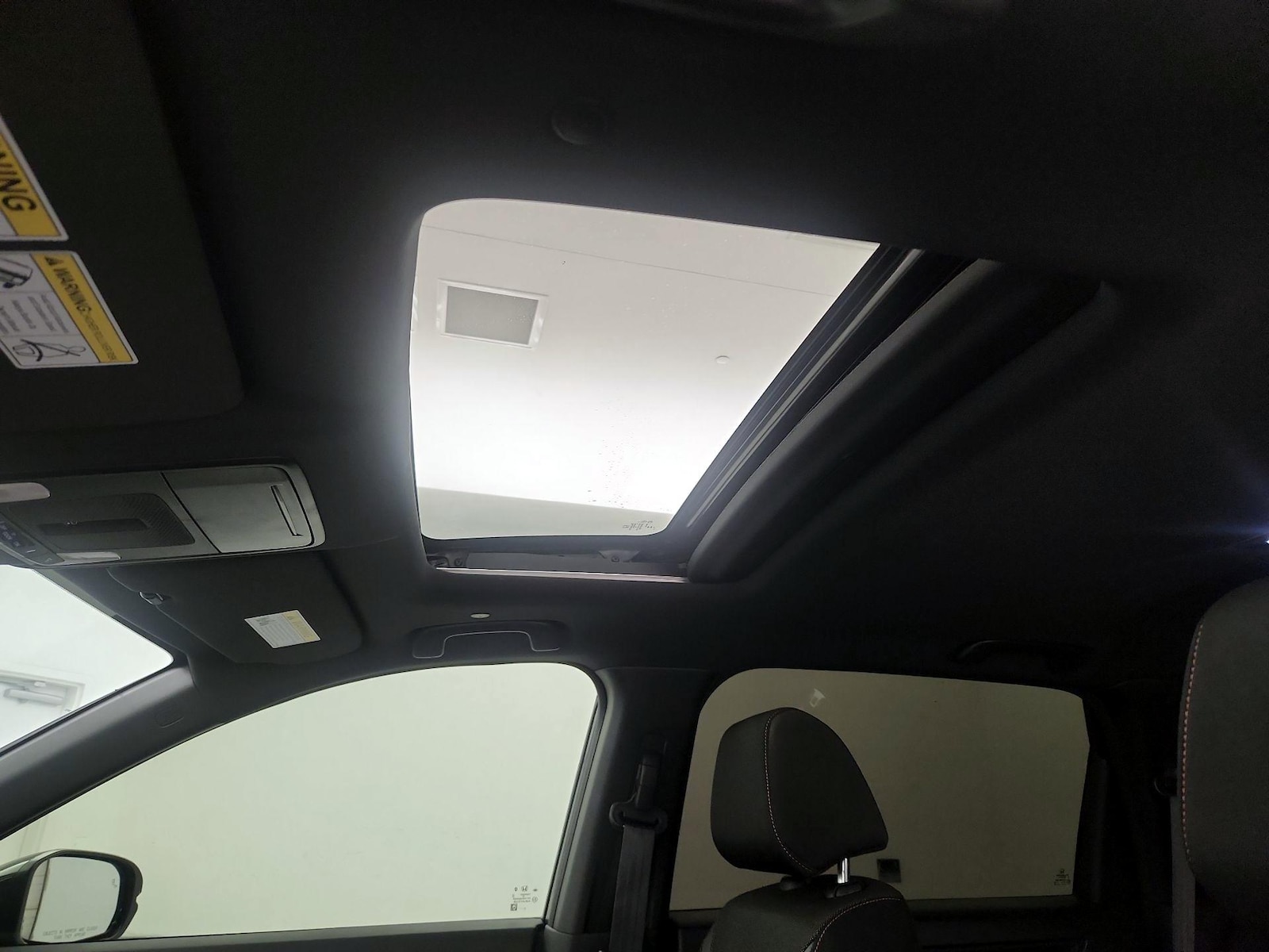 Sunroof(s) & Overhead Airbags