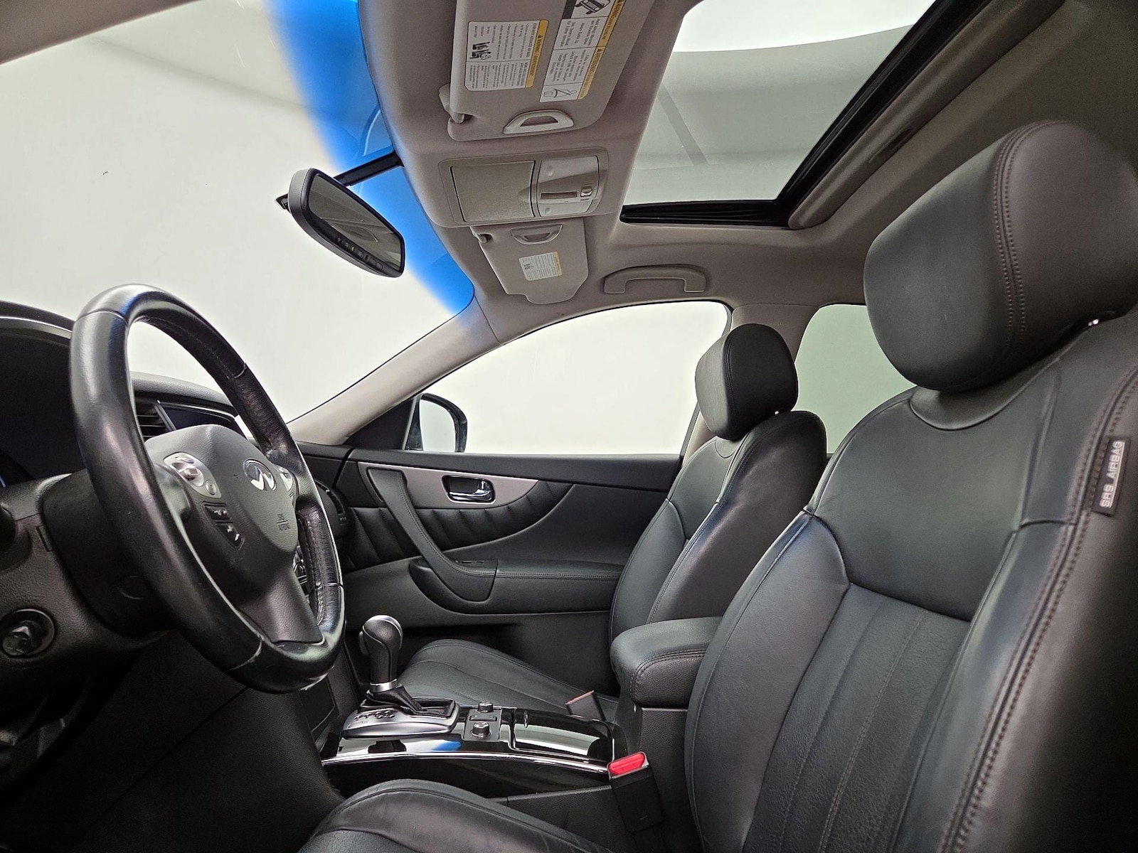 Sunroof(s) & Overhead Airbags