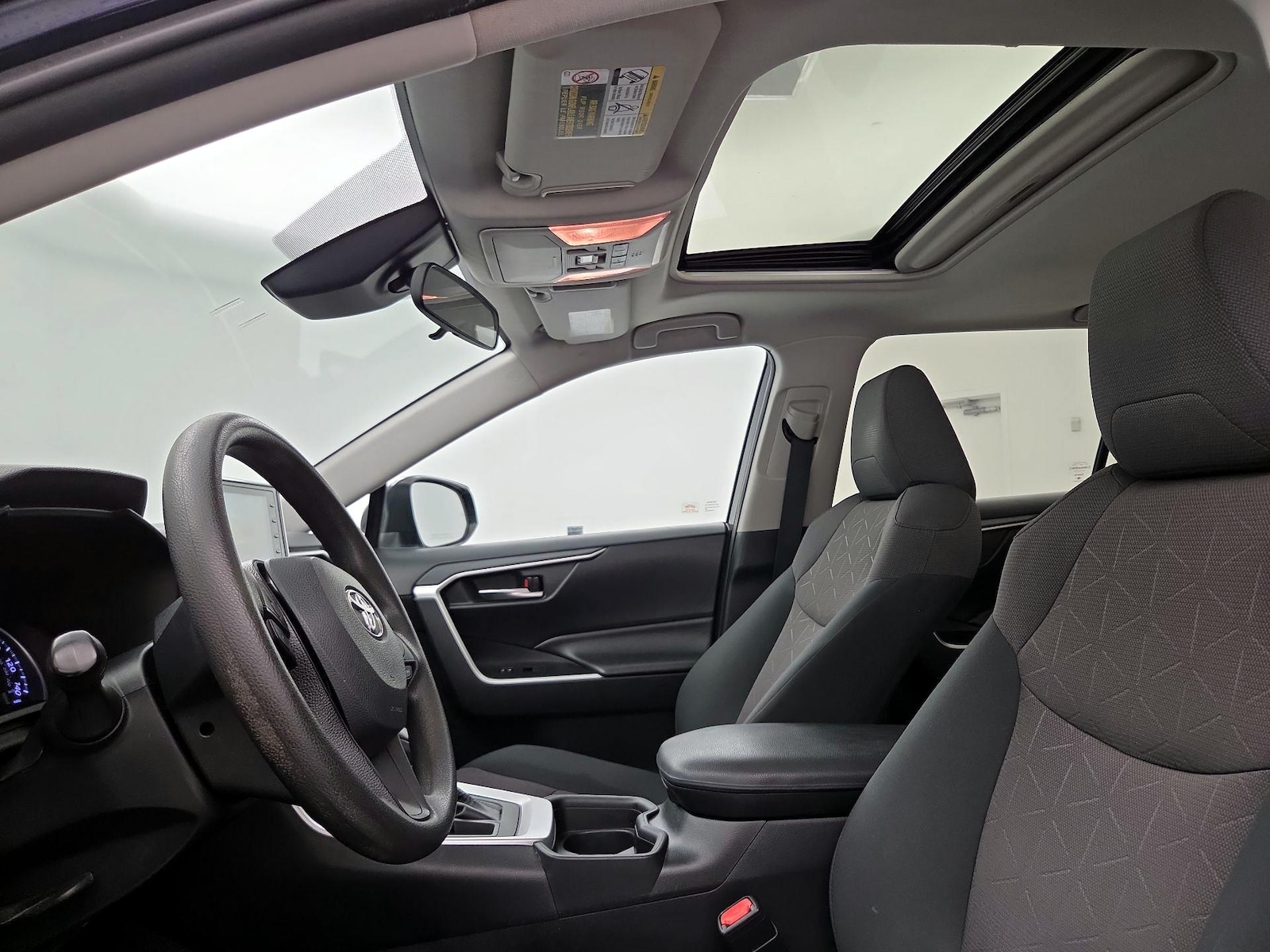 Sunroof(s) & Overhead Airbags