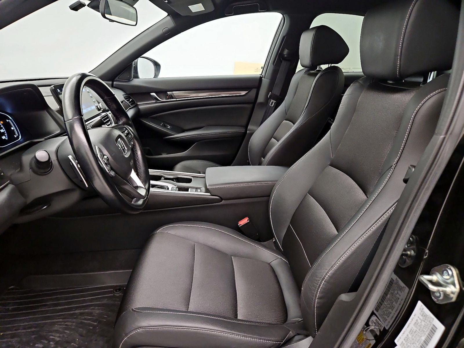 Power Seat(s) & Side Airbags