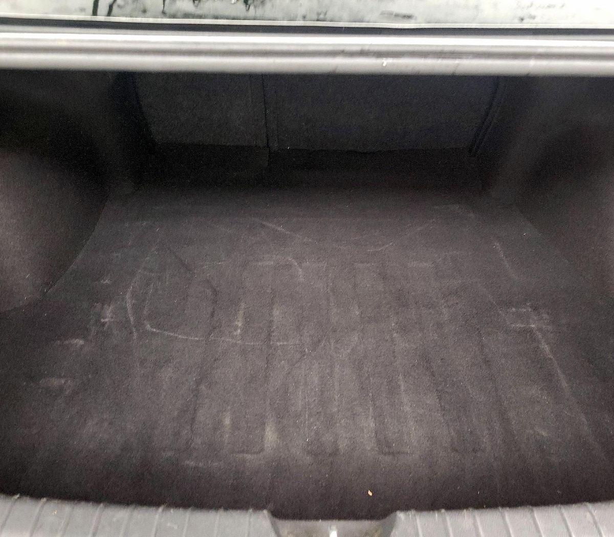 Trunk/Cargo (Seats Up)