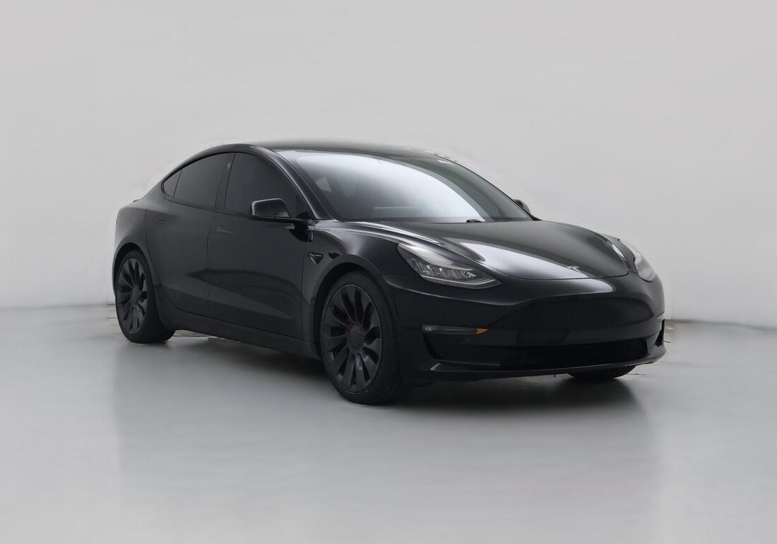 2021 Tesla Model 3 Performance in Black — CarMax photo