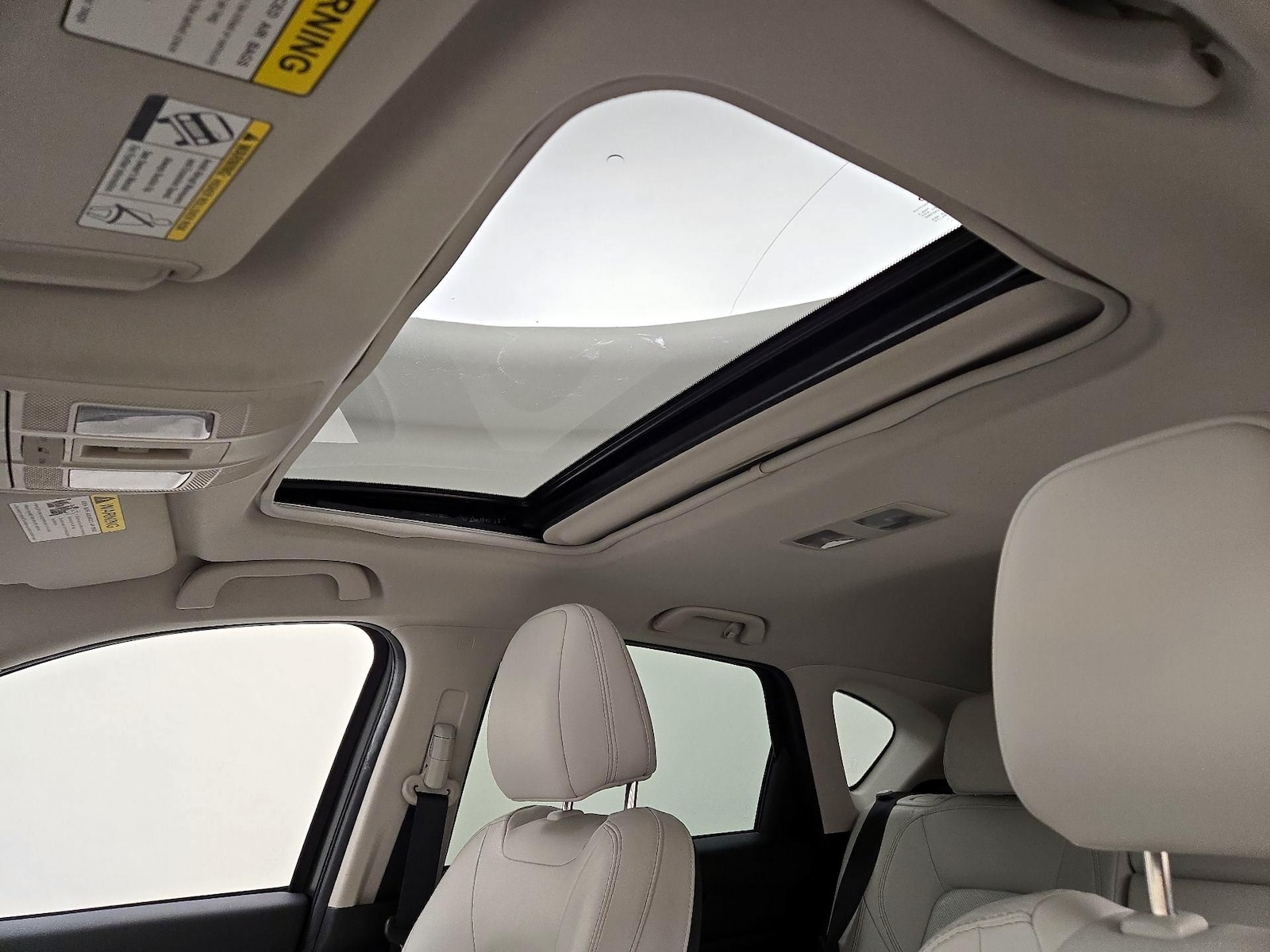 Sunroof(s) & Overhead Airbags
