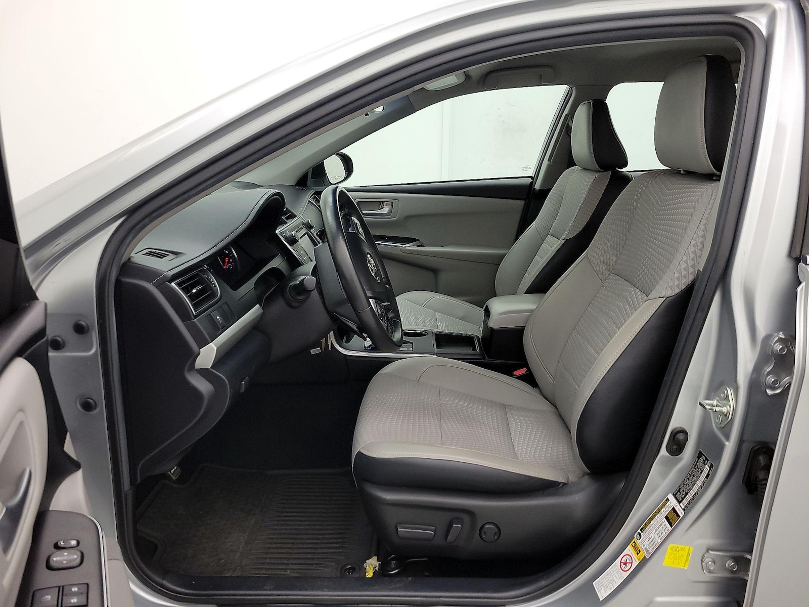 Power Seat(s) & Side Airbags