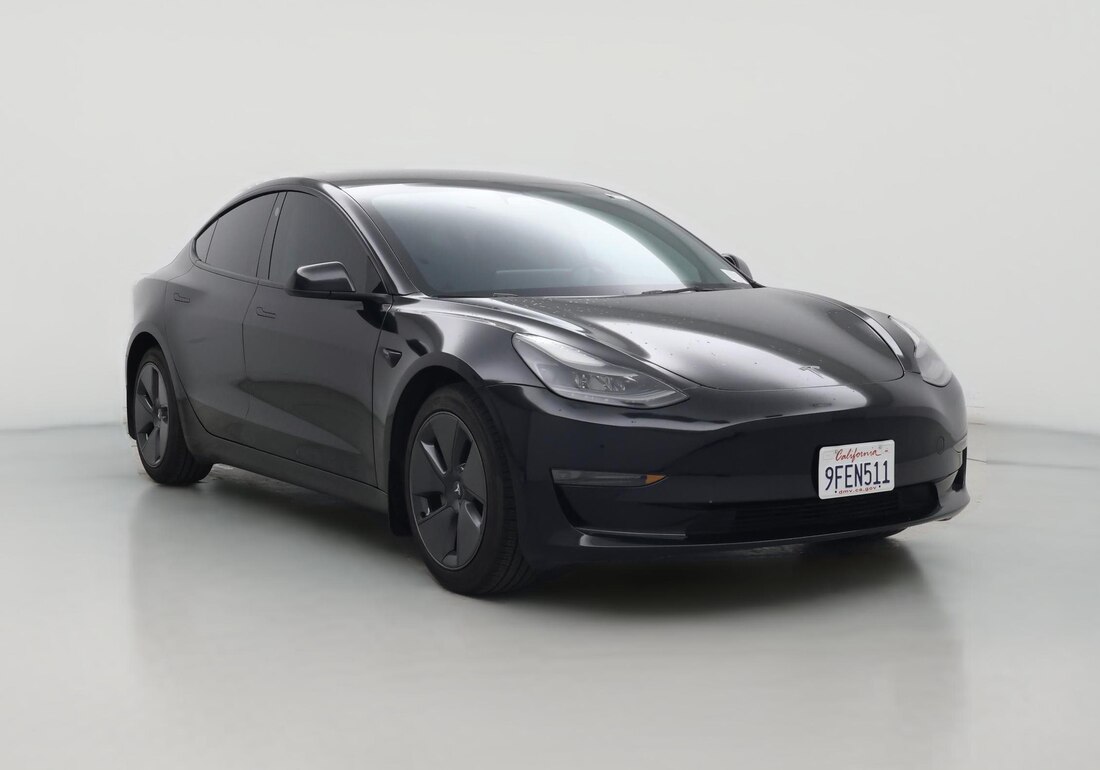2023 Tesla Model 3 Rear-Wheel Drive in Black — CarMax photo