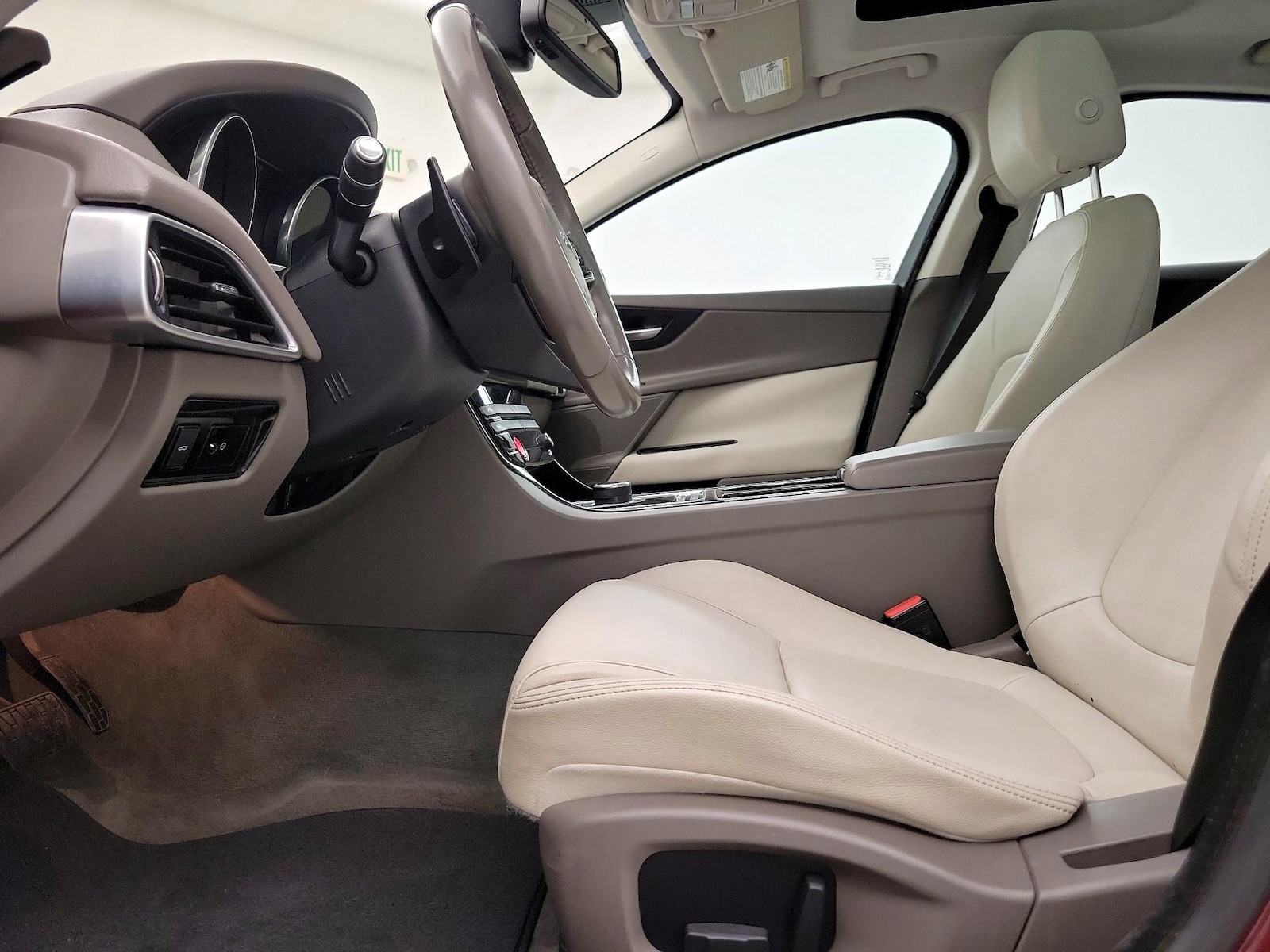 Power Seat(s) & Side Airbags