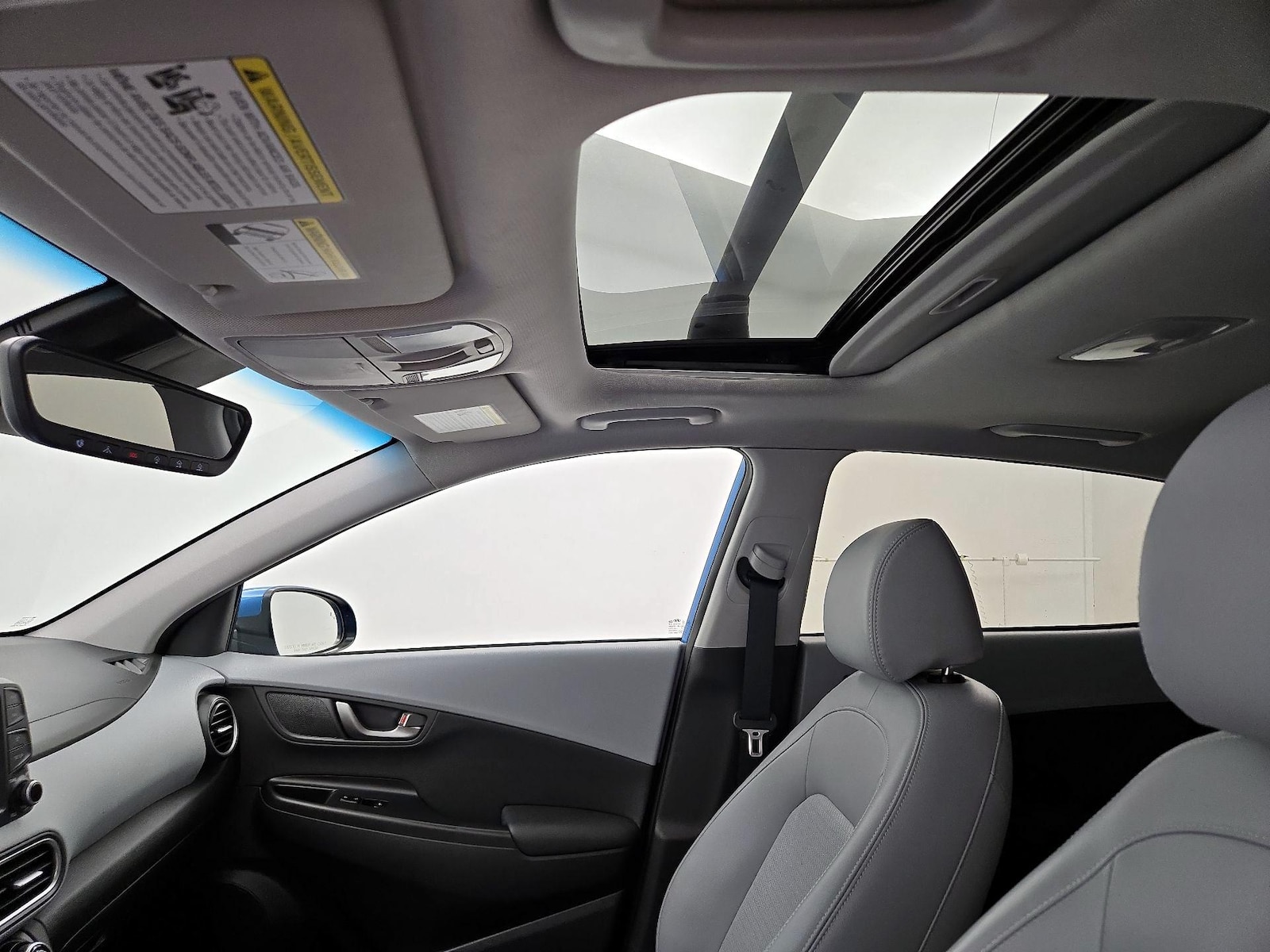 Sunroof(s) & Overhead Airbags