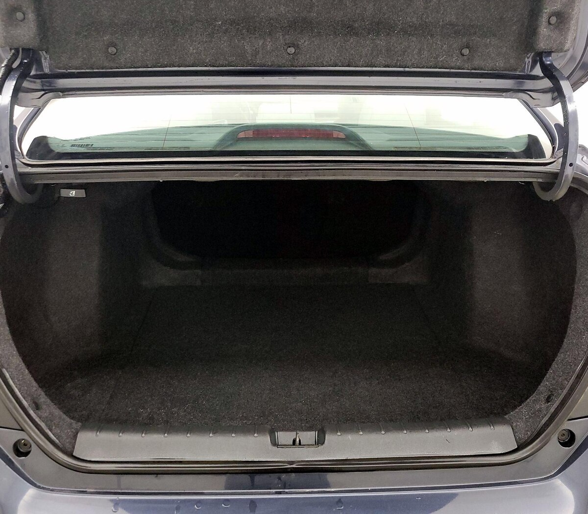 Trunk/Cargo (Seats Up)