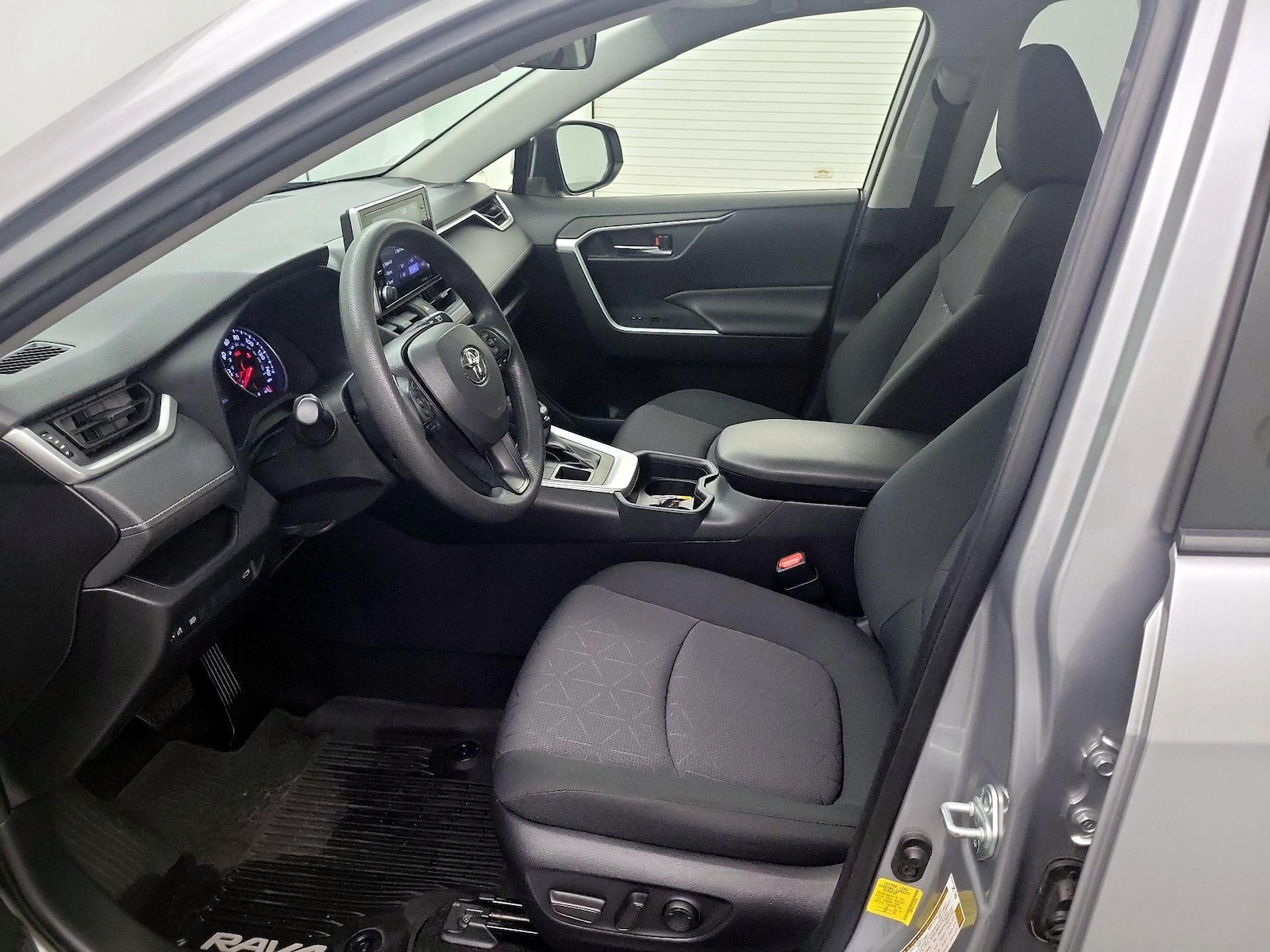 Power Seat(s) & Side Airbags