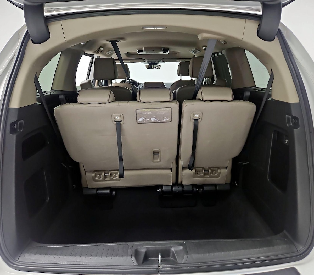 Trunk/Cargo (Seats Up)