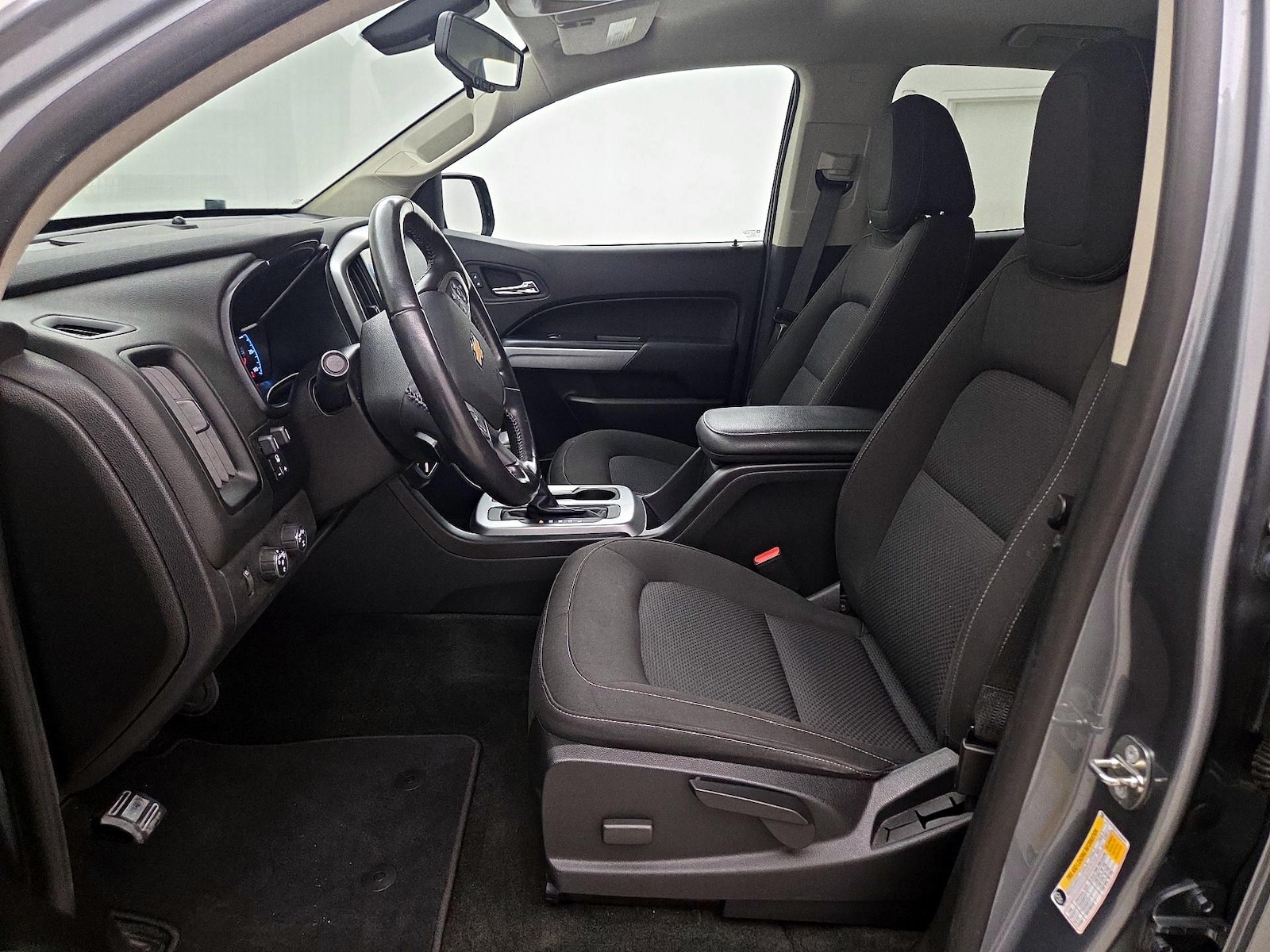 Power Seat(s) & Side Airbags