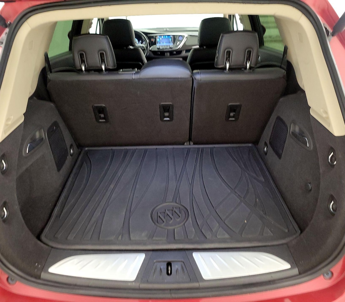 Trunk/Cargo (Seats Up)
