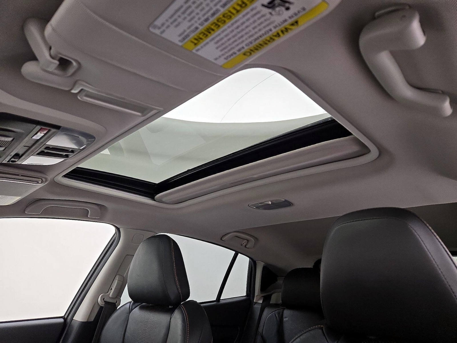 Sunroof(s) & Overhead Airbags