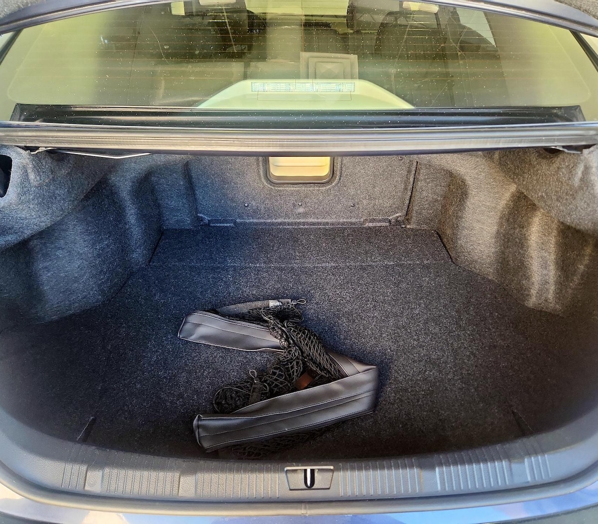 Trunk/Cargo (Seats Up)