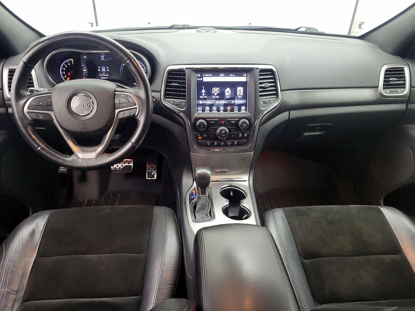 Apple CarPlay® & Android Auto™