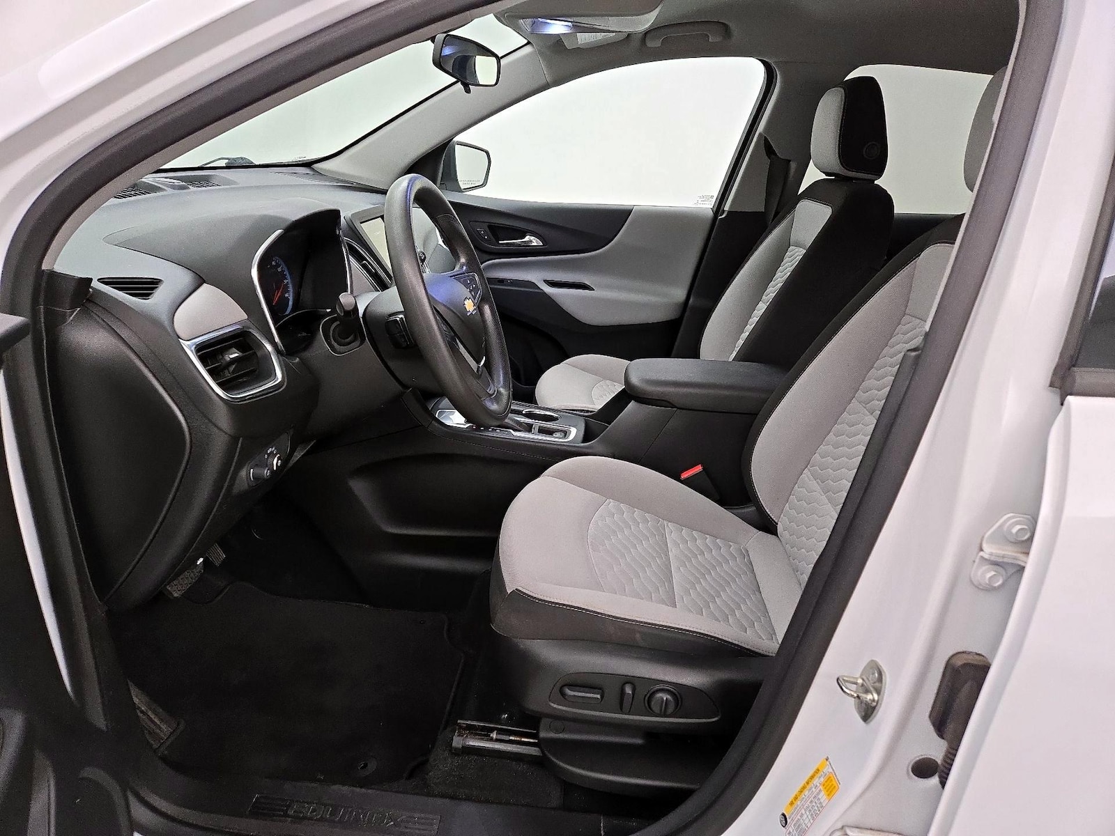 Power Seat(s) & Side Airbags
