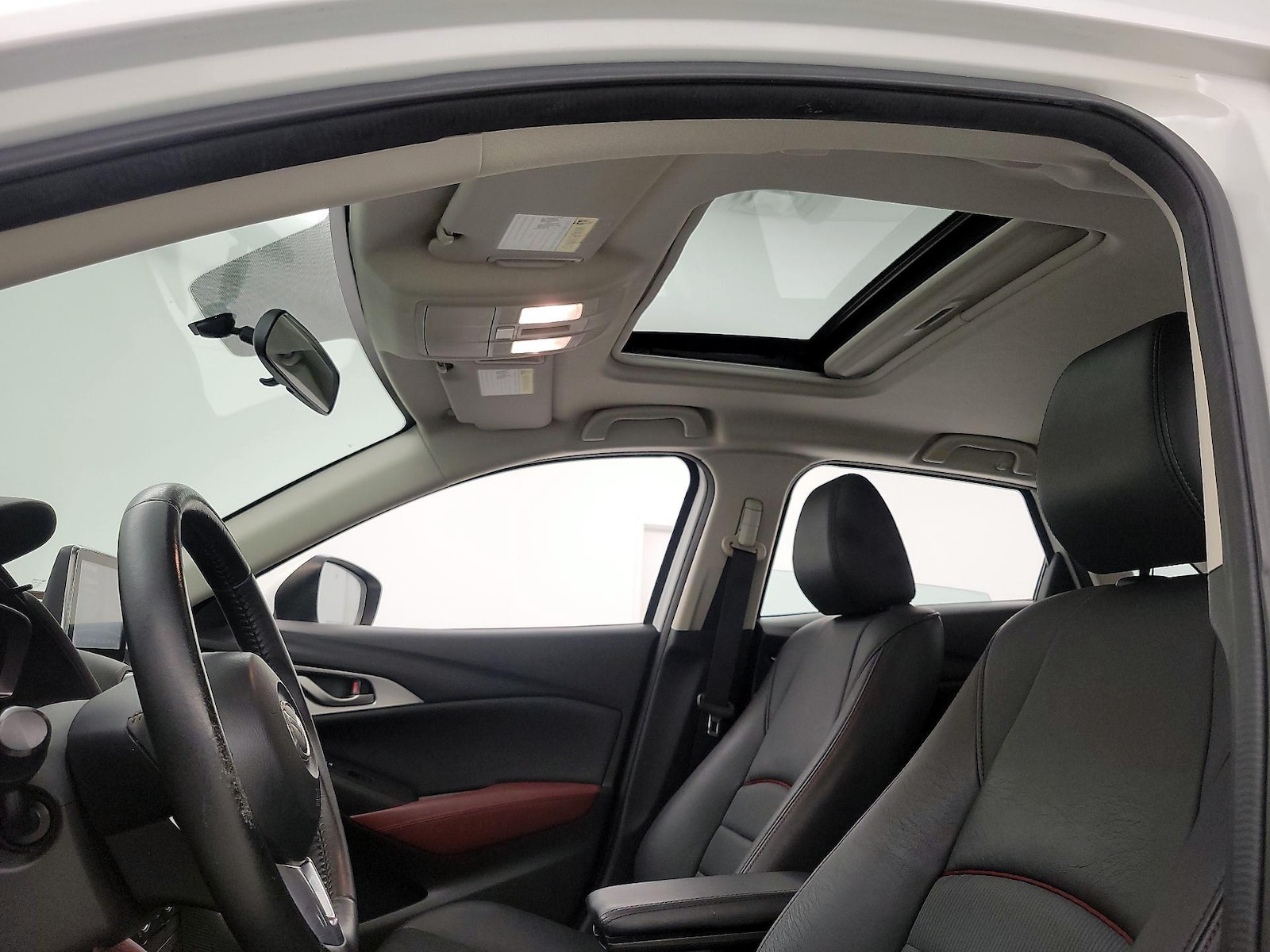 Sunroof(s) & Overhead Airbags