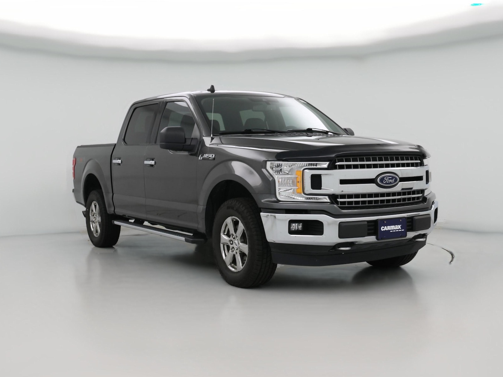 Bed Cover, Bed Liner, Tow Hitch