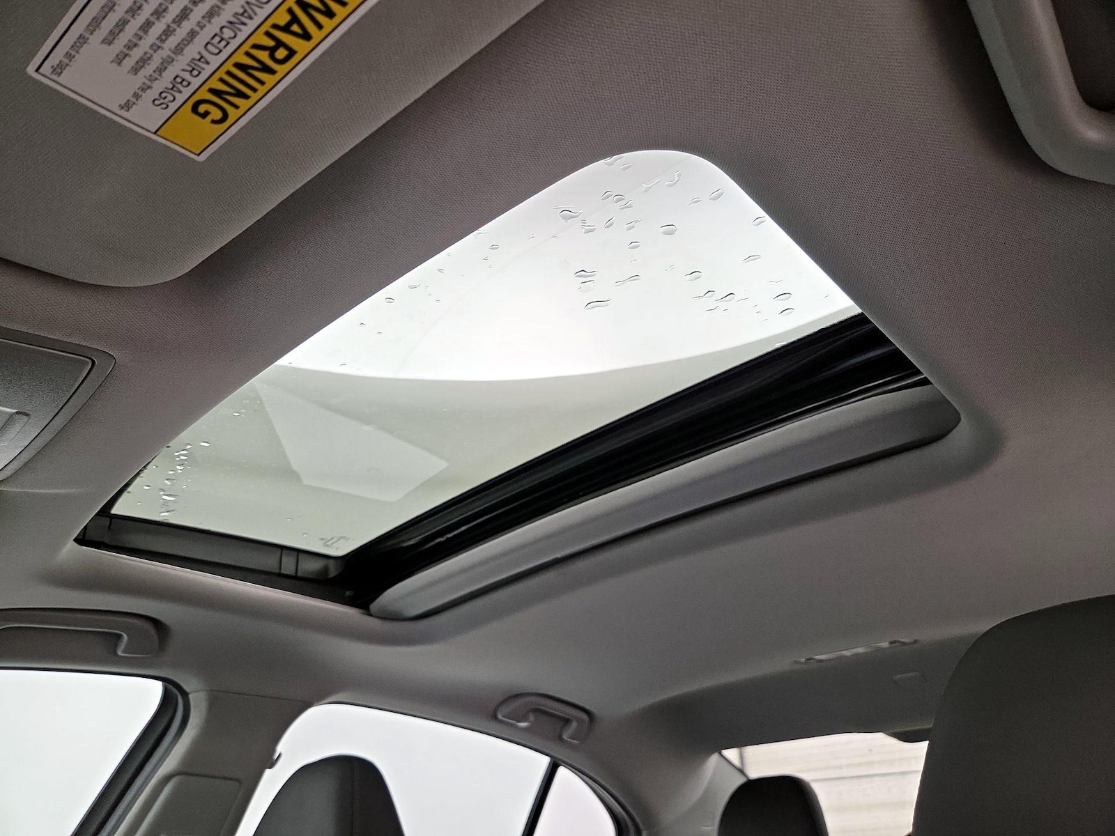 Sunroof(s) & Overhead Airbags