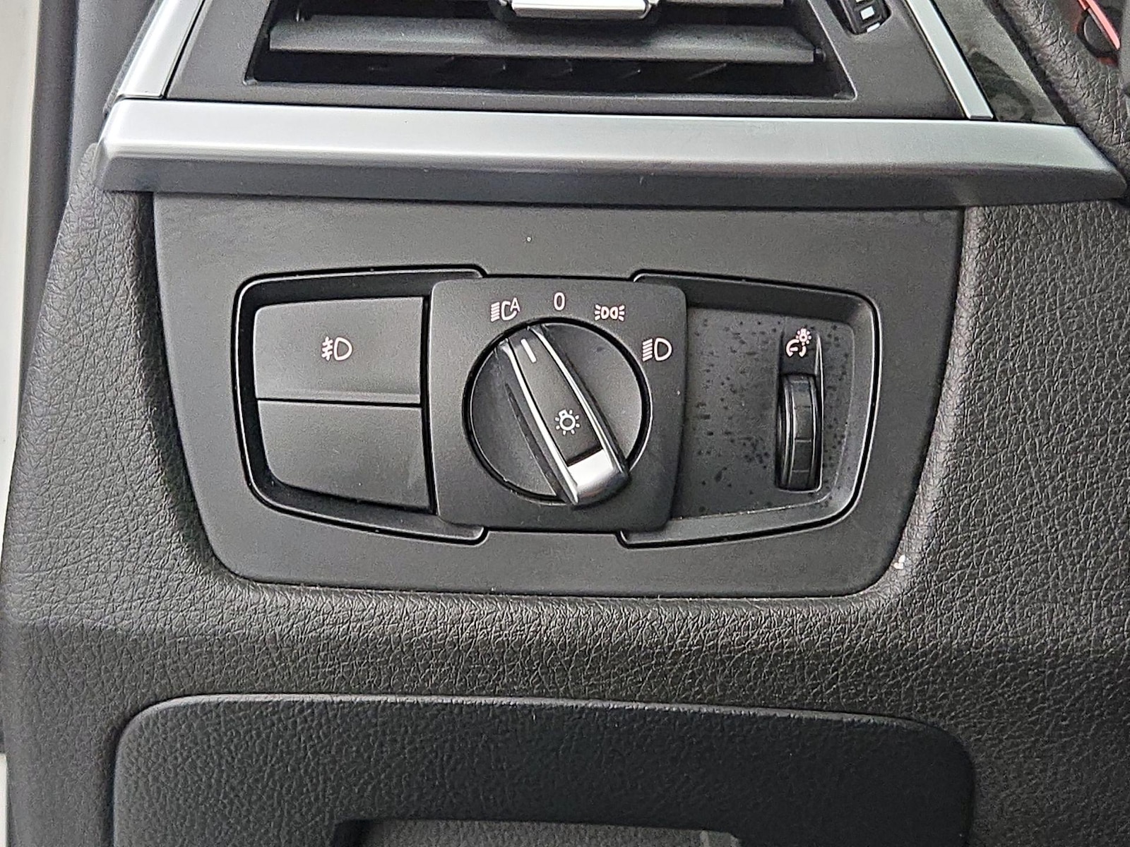 2016 BMW 3 Series 328i - Photo 14