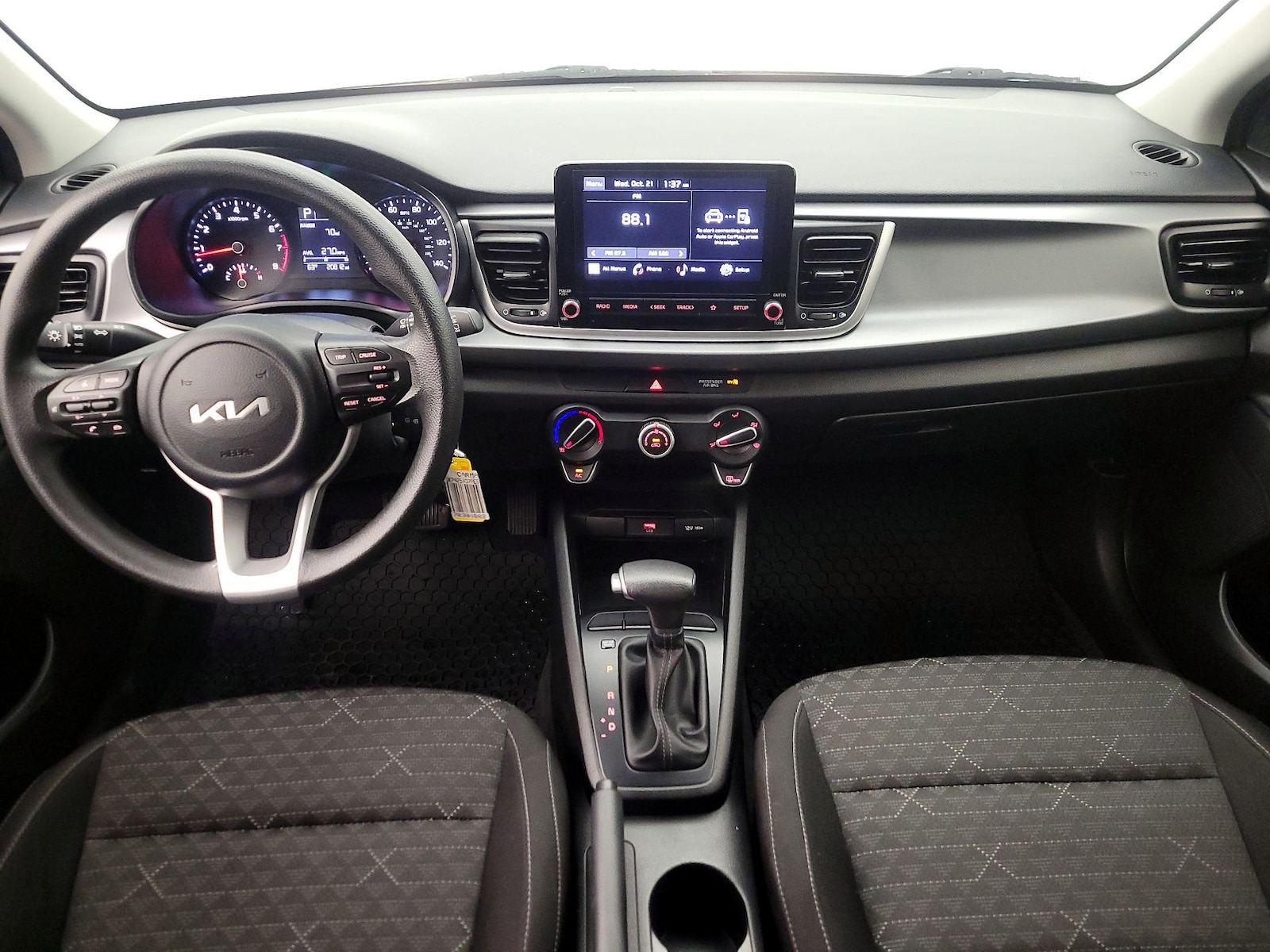 Apple CarPlay® & Android Auto™