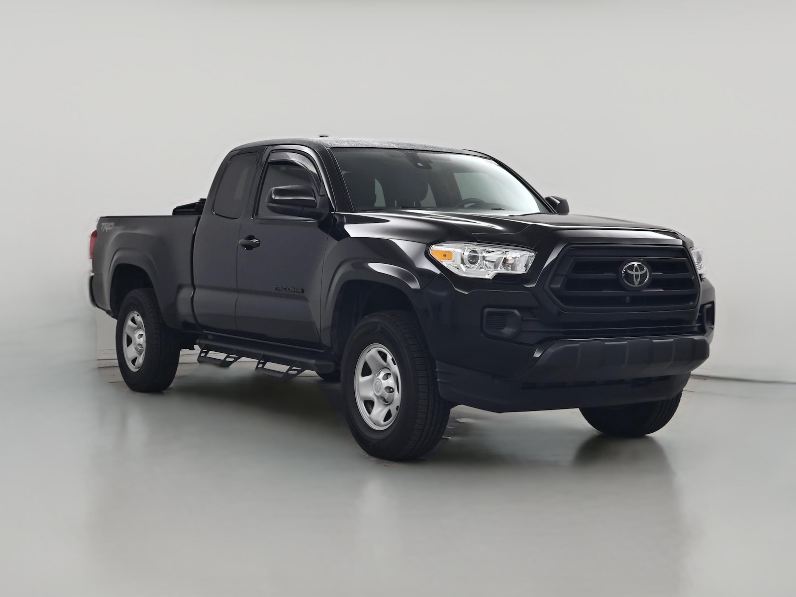Bed Cover & Tow Hitch