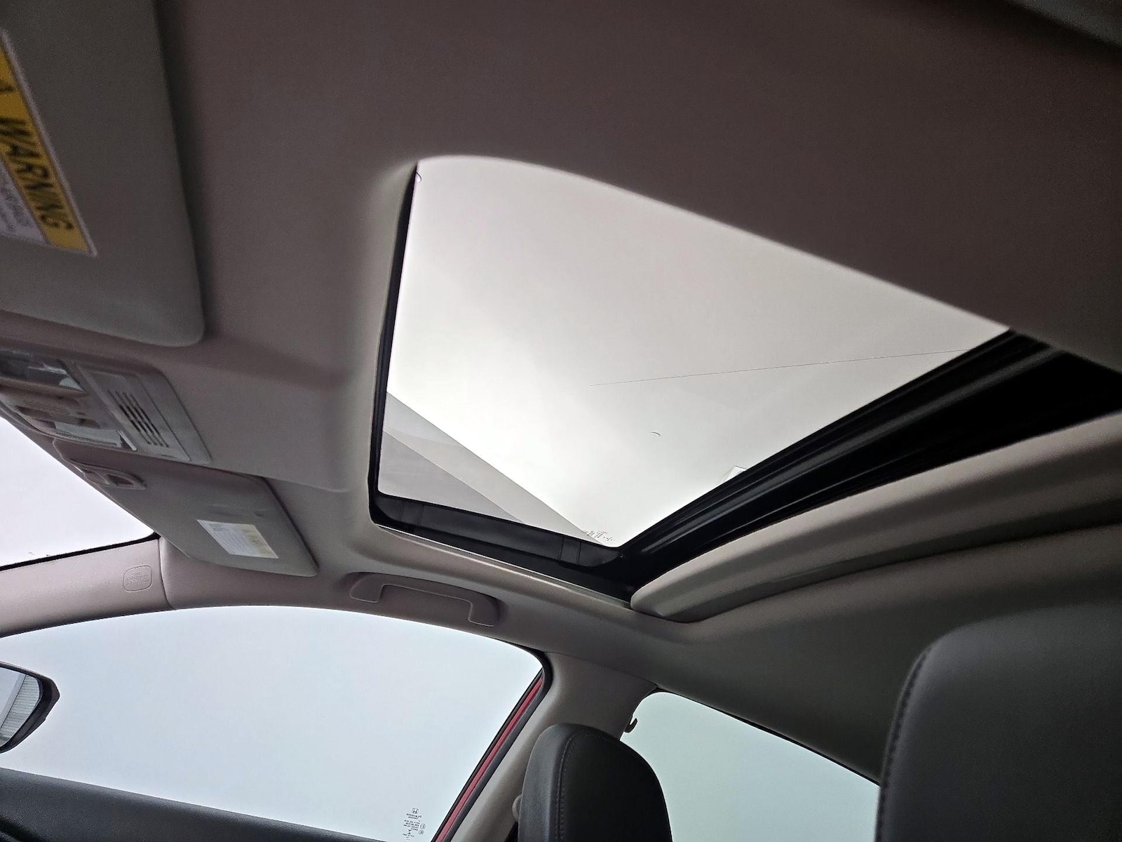 Sunroof(s) & Overhead Airbags