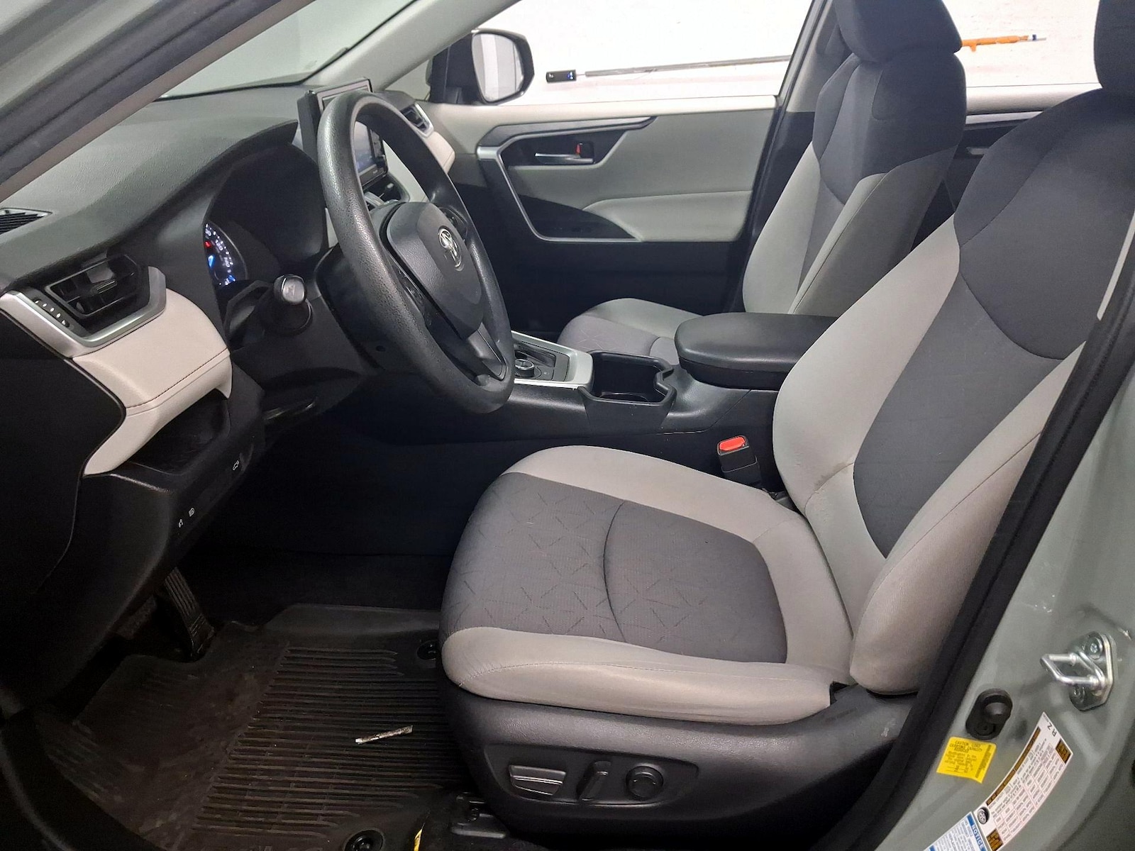 Power Seat(s) & Side Airbags