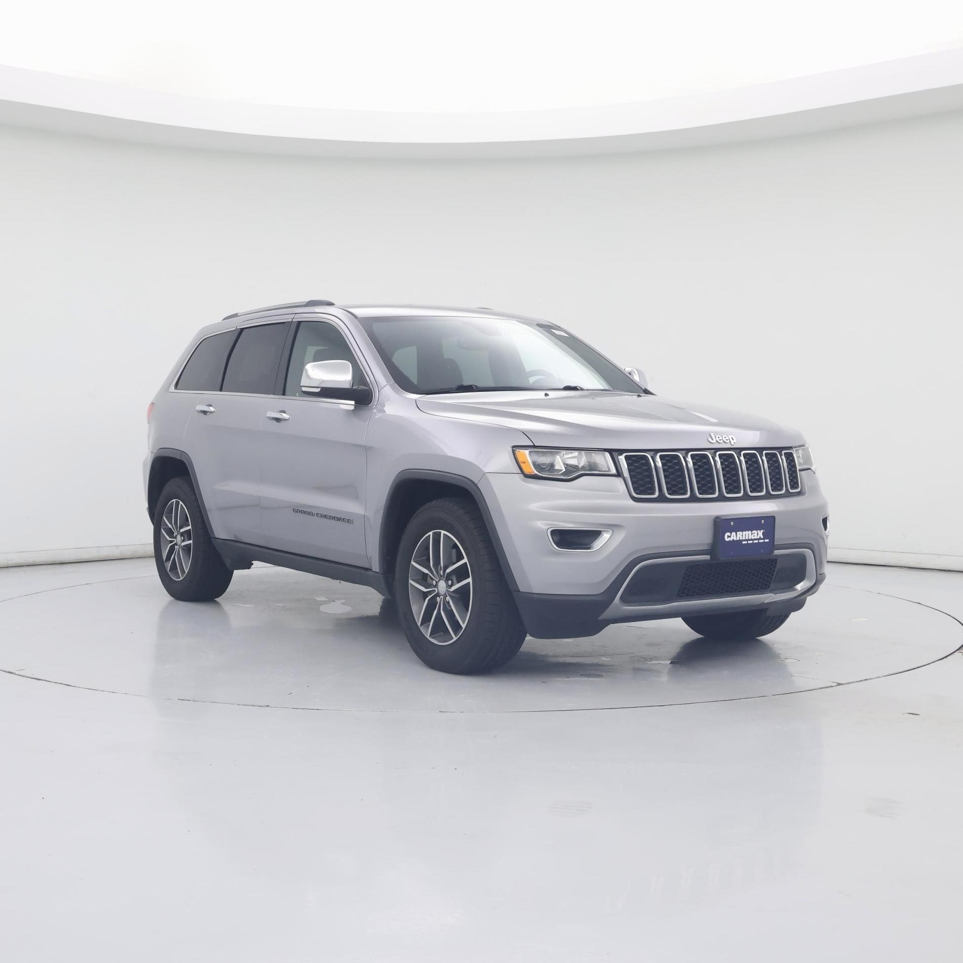 Silver 2018 Jeep Grand Cherokee SUV / Crossover 4X2 Automatic